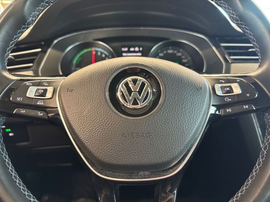 Volkswagen Passat 2017 Harmaa