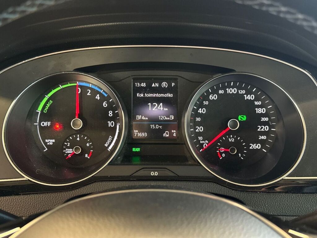 Volkswagen Passat 2017 Harmaa