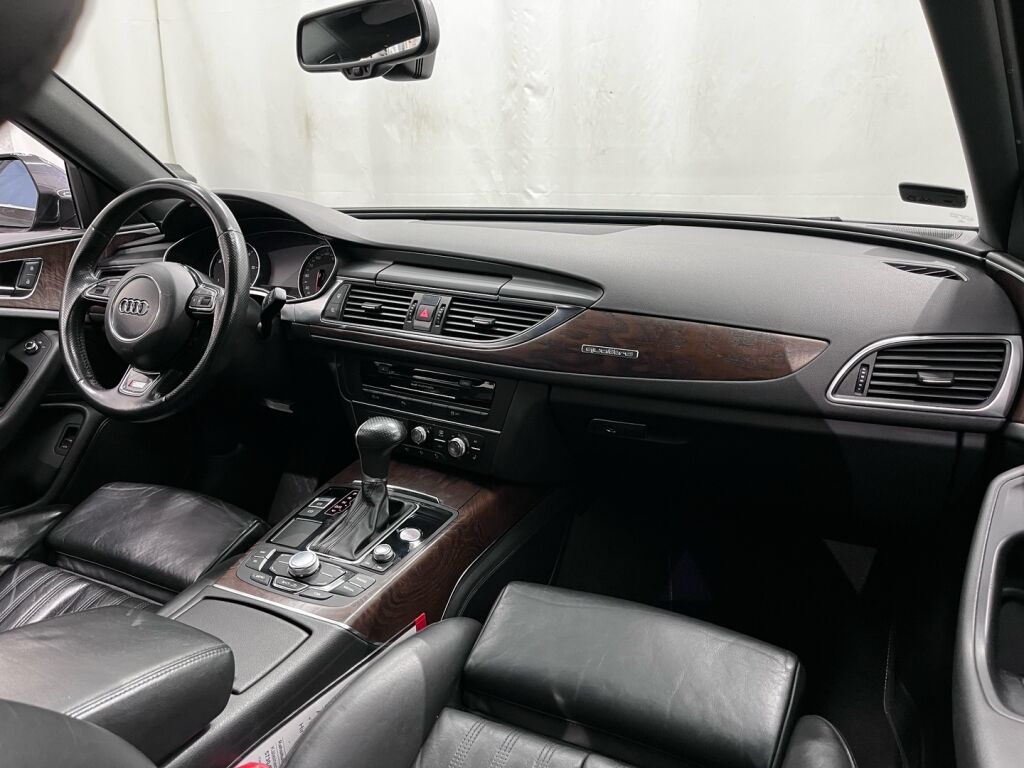 Audi A6 2012 Harmaa