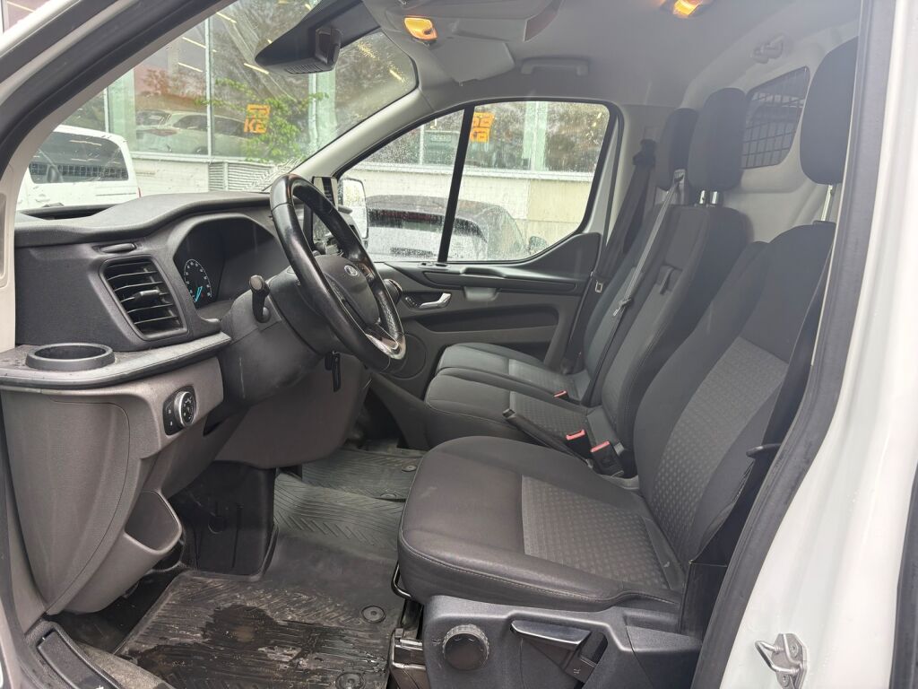 Ford Transit Custom 2021 Valkoinen