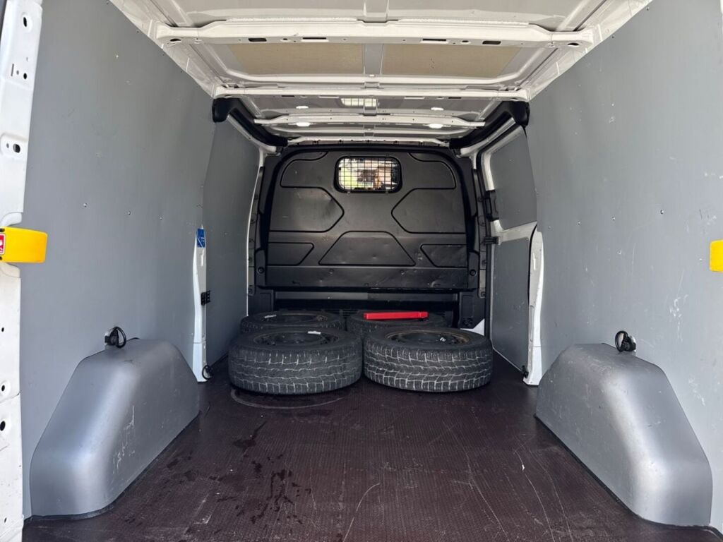 Ford Transit Custom 2021 Valkoinen