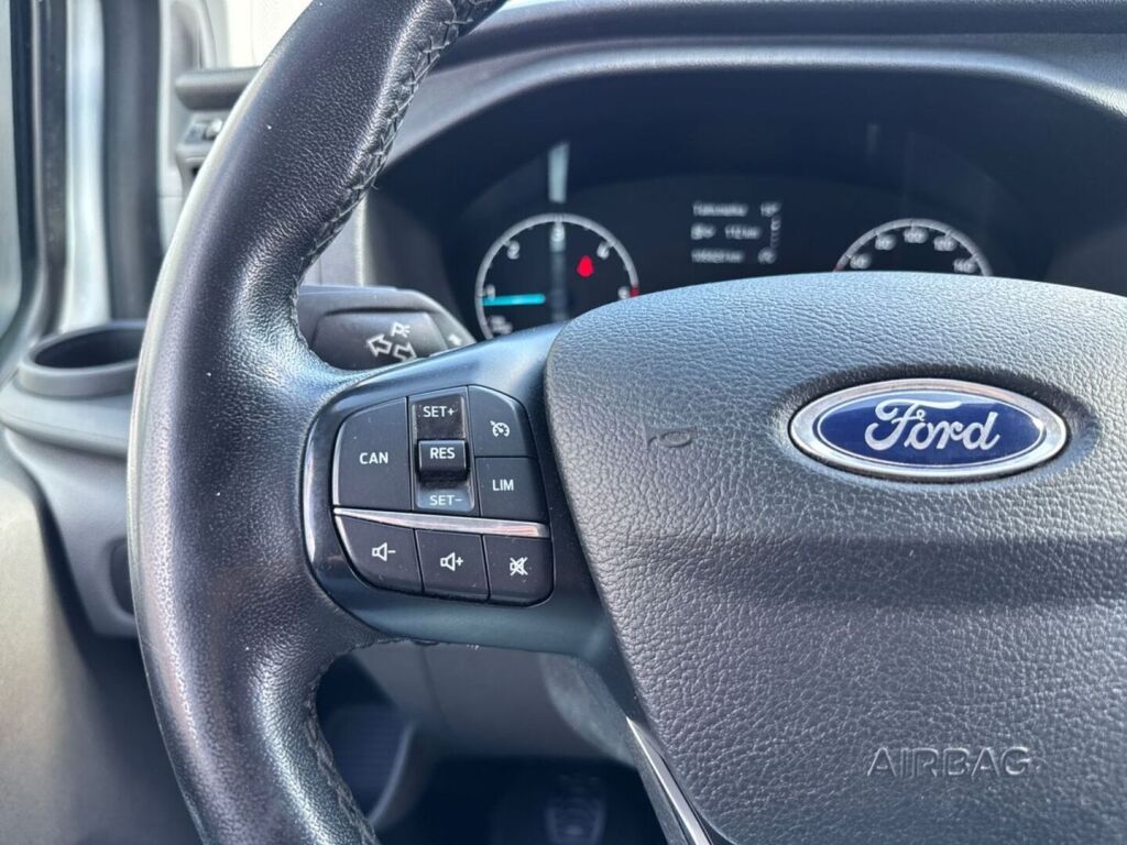 Ford Transit Custom 2021 Valkoinen