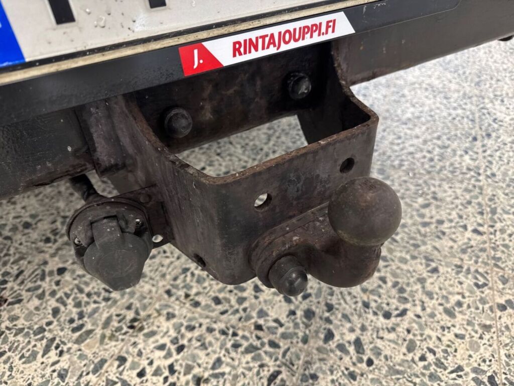 Toyota Hilux 2012 Valkoinen