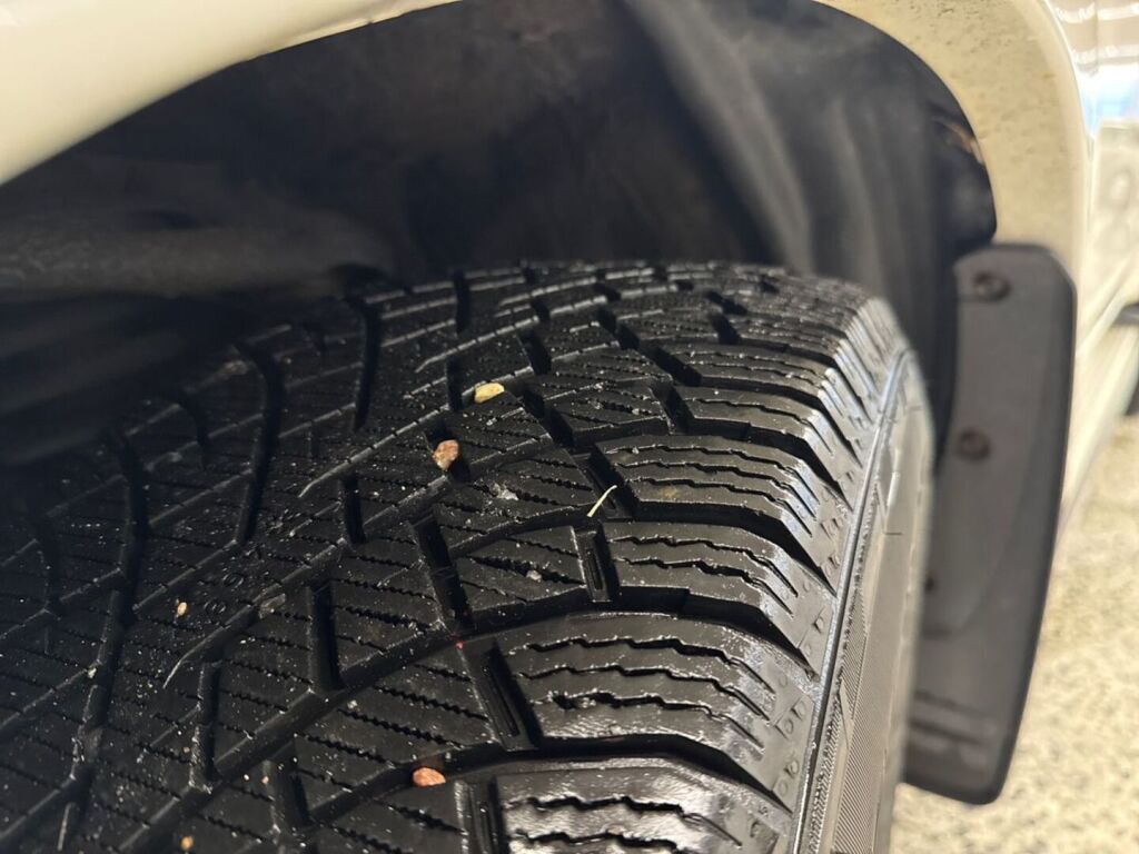 Toyota Hilux 2012 Valkoinen