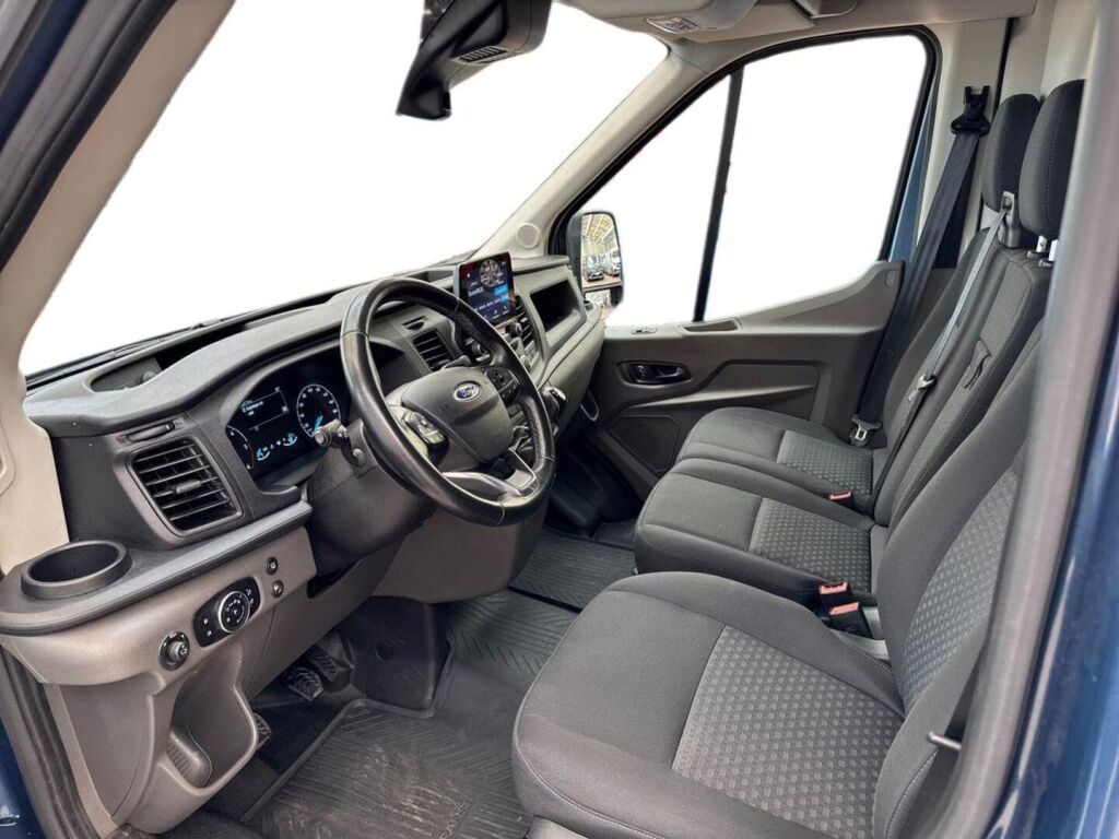 Ford Transit 2021 Sininen