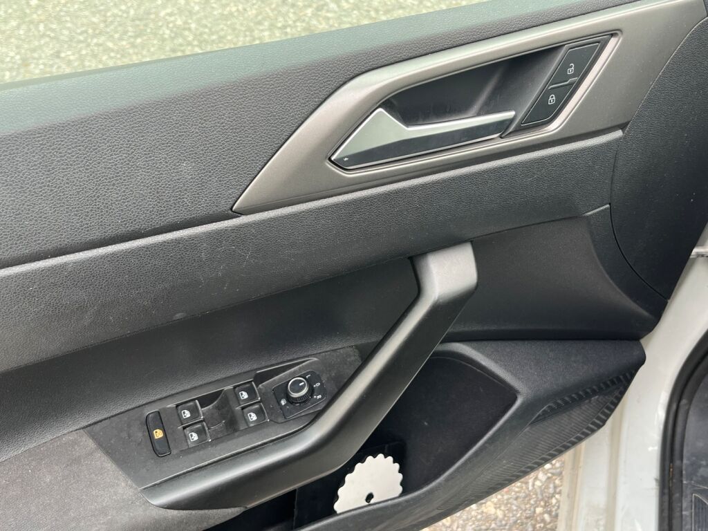 Volkswagen Polo 2018 Valkoinen