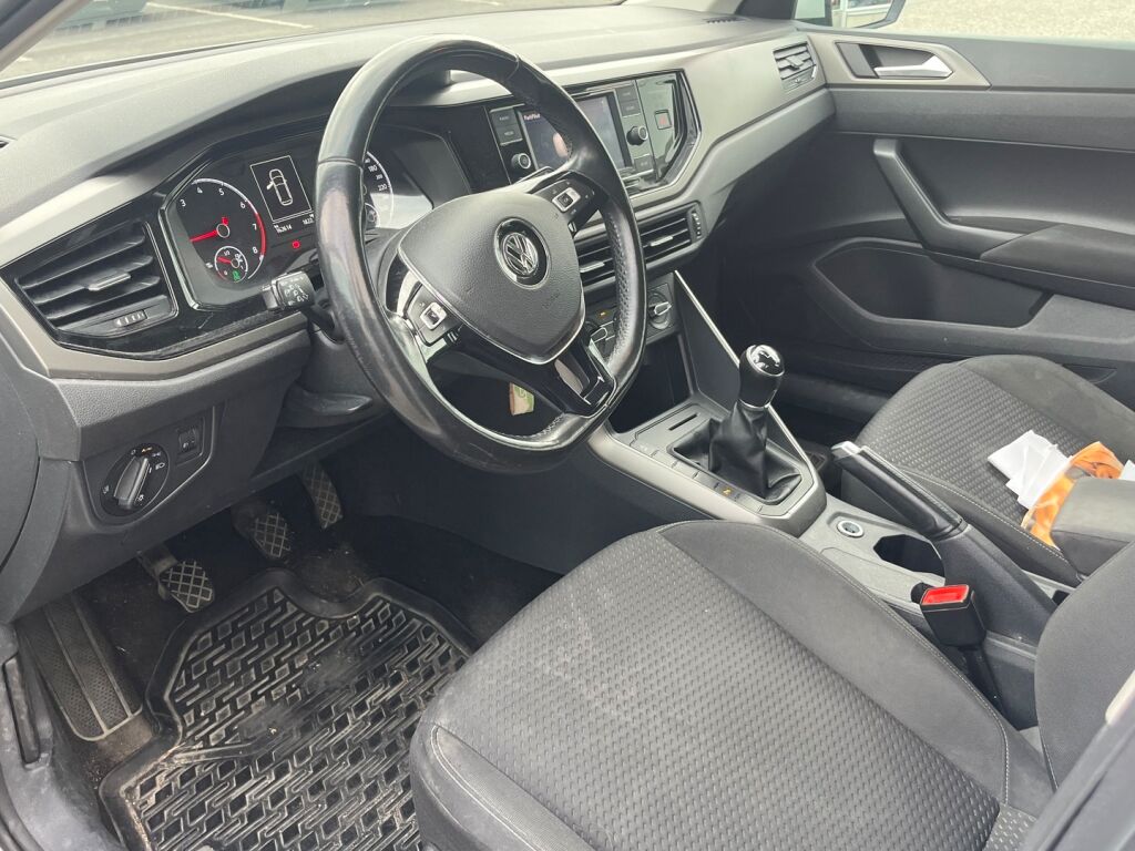 Volkswagen Polo 2018 Valkoinen