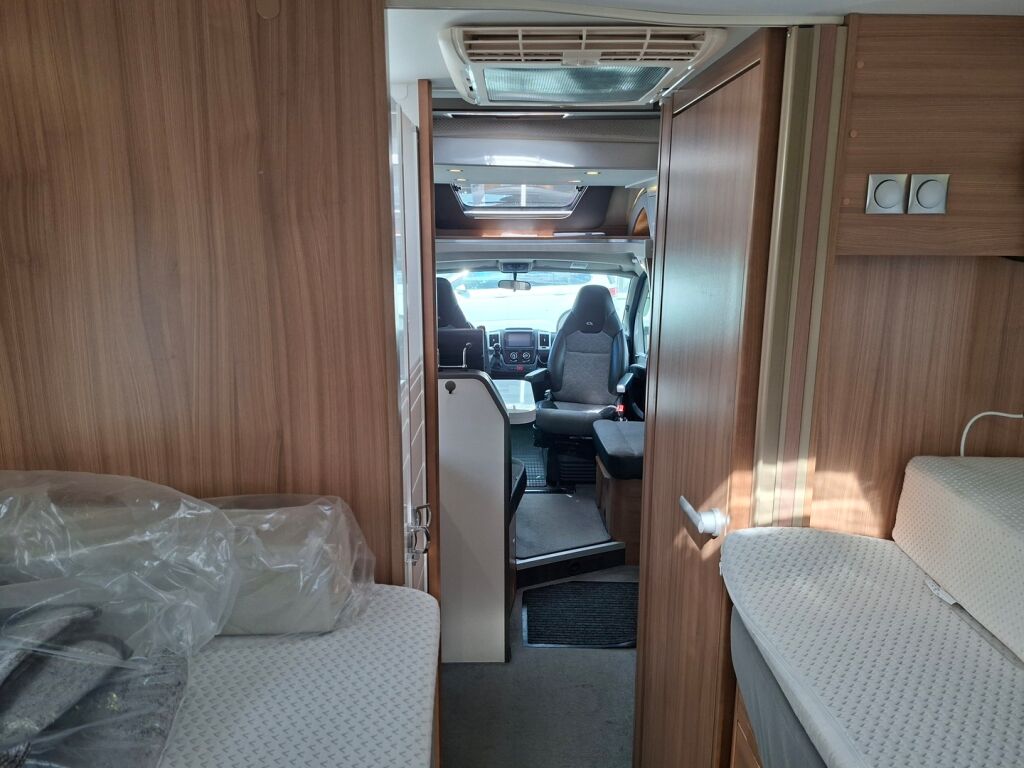 Adria MATRIX 670 SL 2021 Harmaa