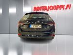 Skoda Superb 2021 Musta