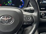 Toyota Corolla 2021 Punainen