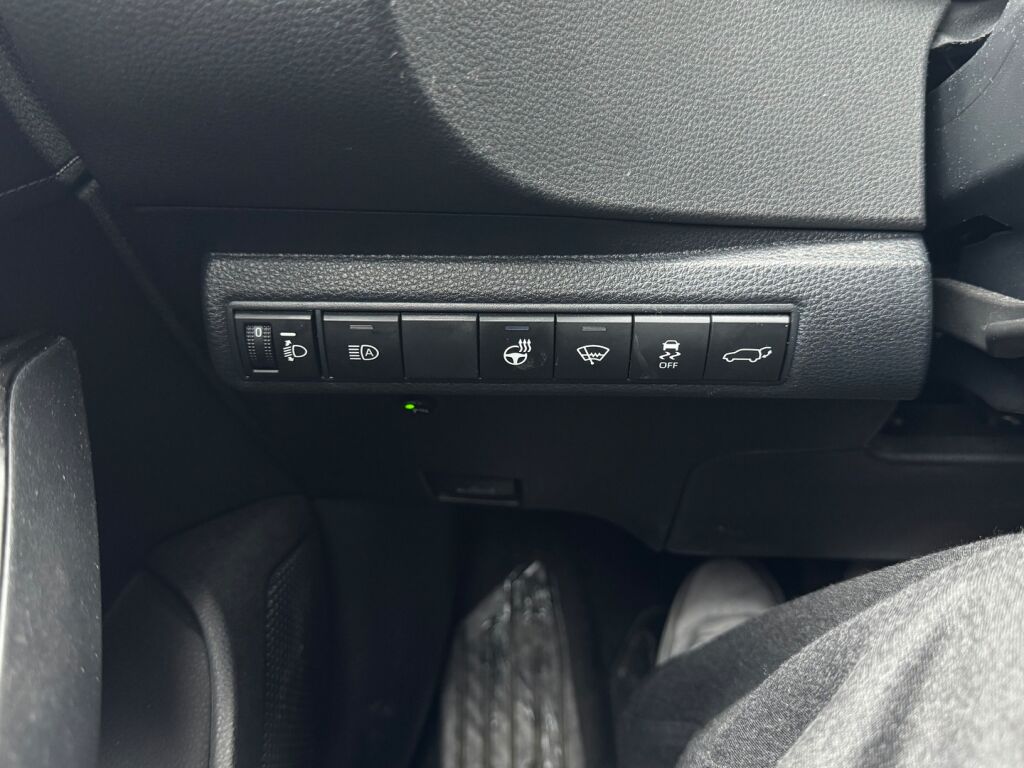 Toyota Corolla 2021 Punainen