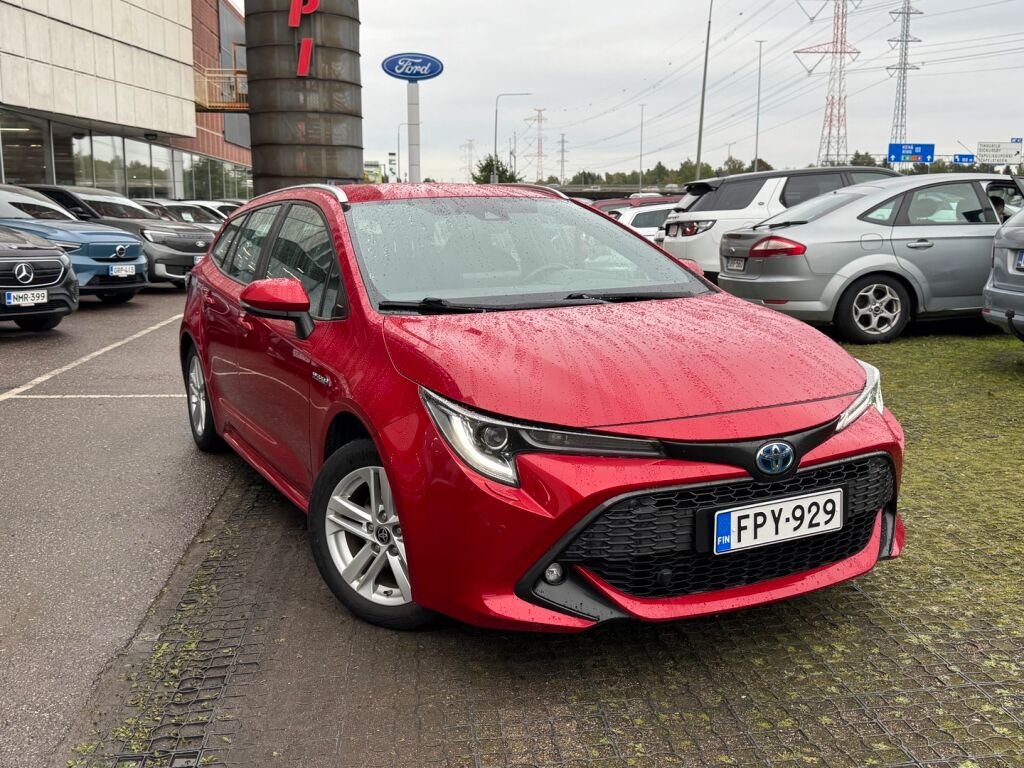 Toyota Corolla 2021 Punainen