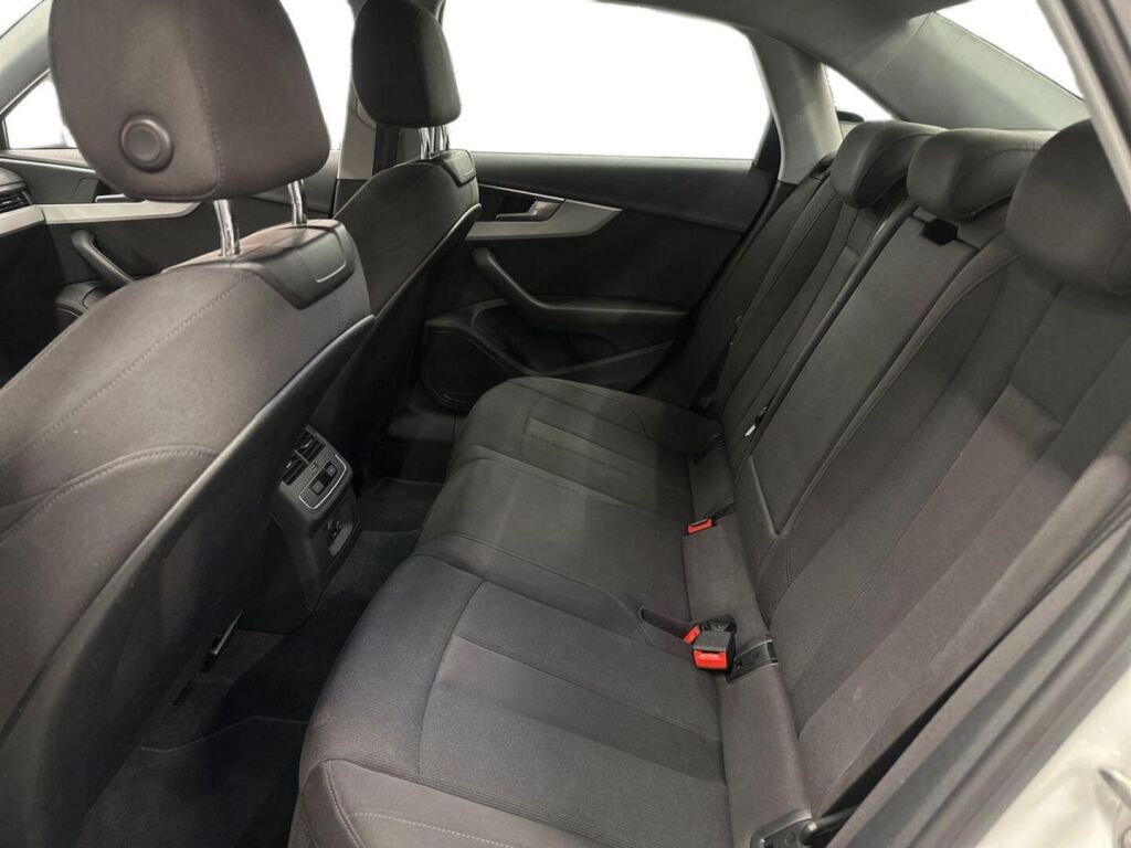 Audi A4 2020 Valkoinen