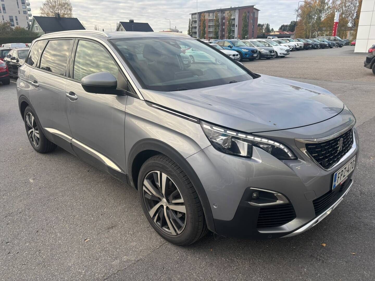 Peugeot 5008