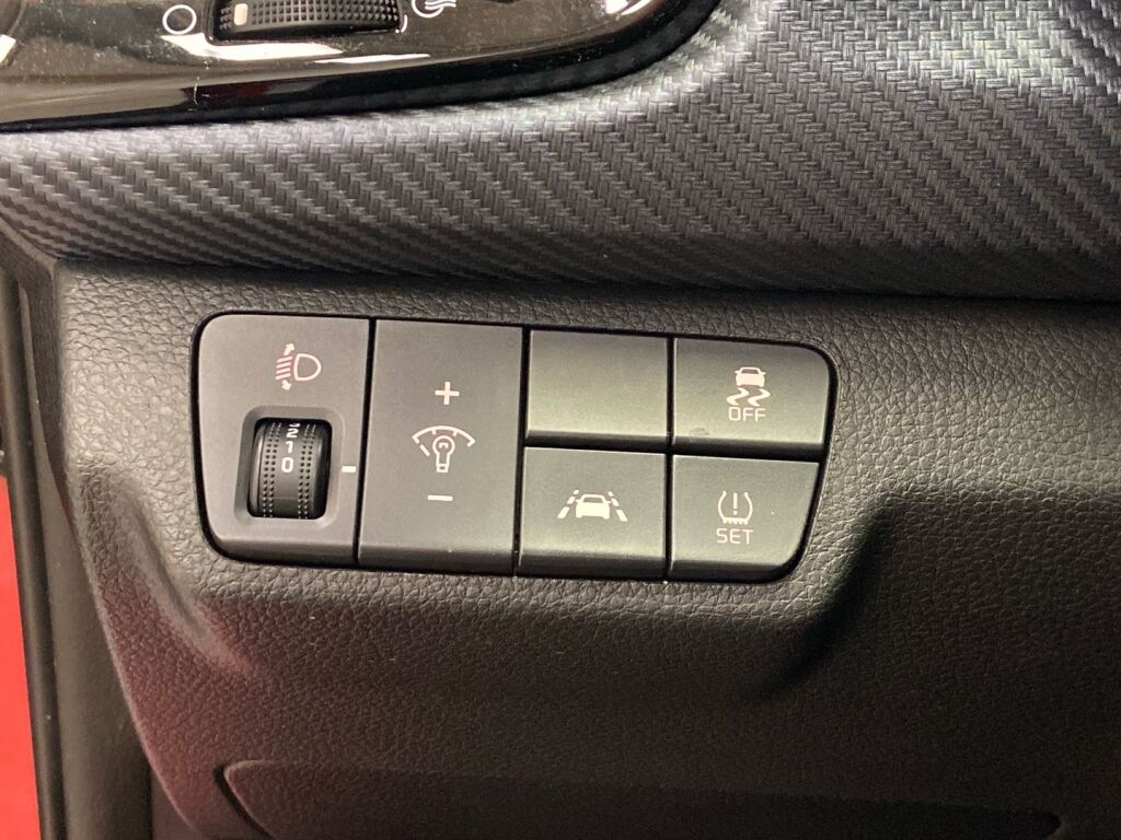 Kia Rio 2020 Punainen