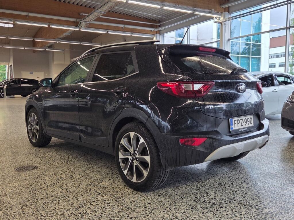 Kia Stonic 2020 Musta
