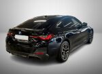 BMW i4 2024 Musta (Black Sapphire Metallic)