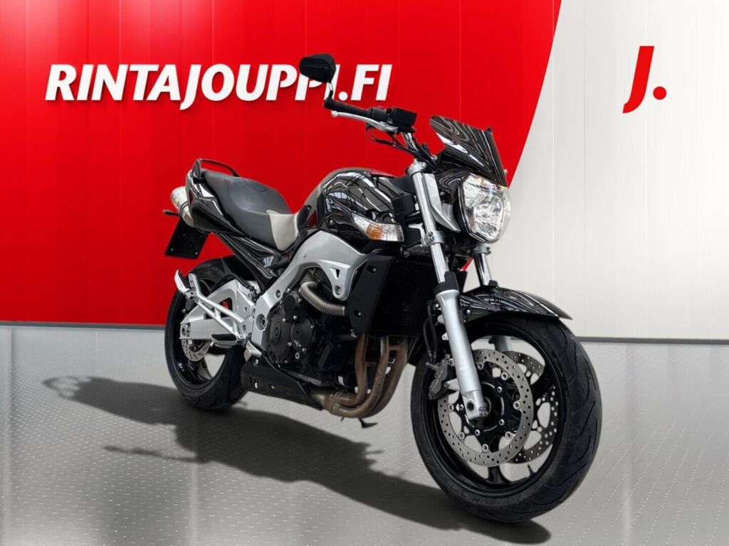 Suzuki GSR 2006 