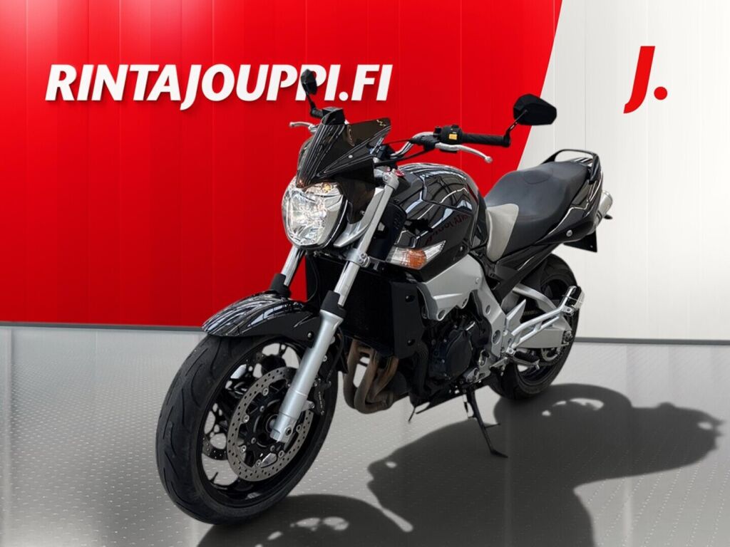 Suzuki GSR 2006 