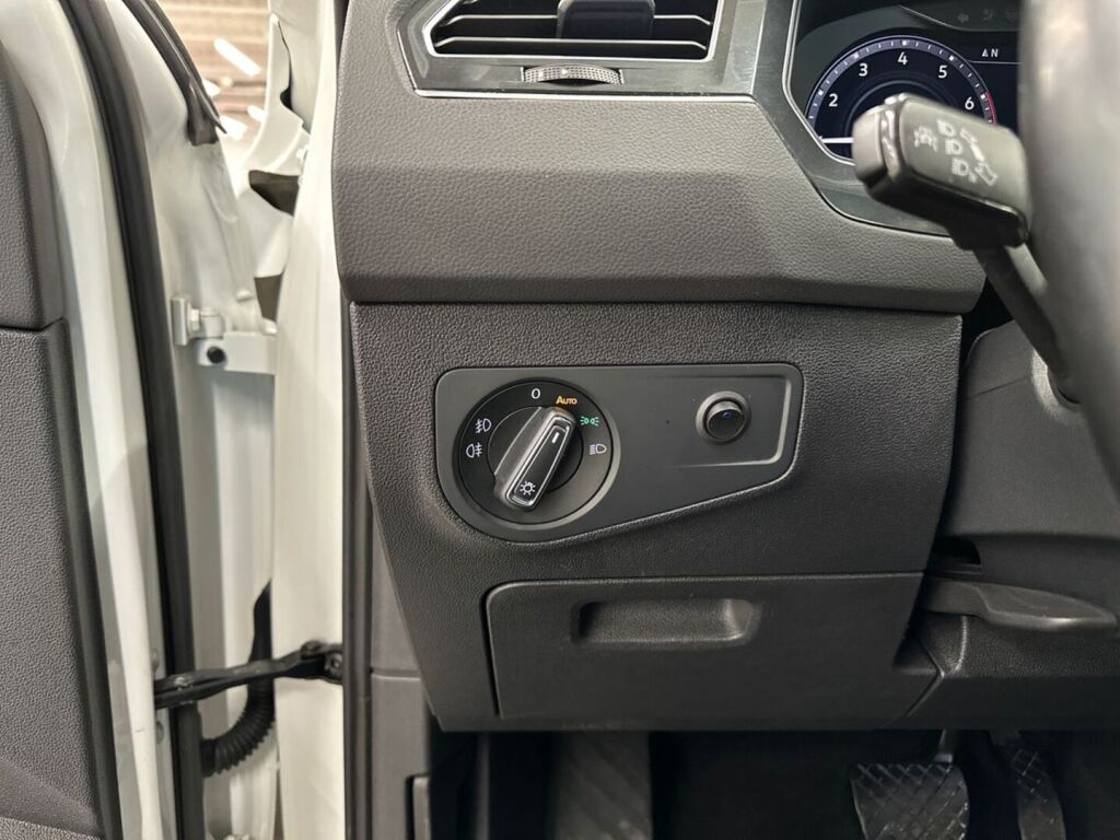 Volkswagen Tiguan 2018 Valkoinen