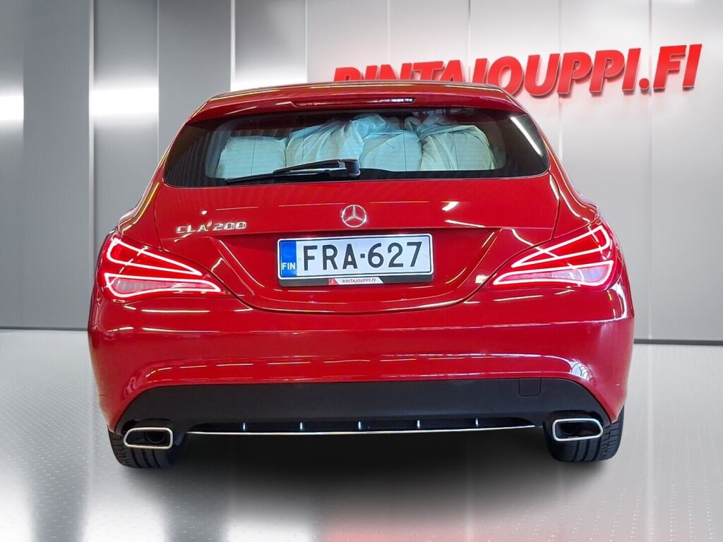 Mercedes-Benz CLA 2016 Punainen