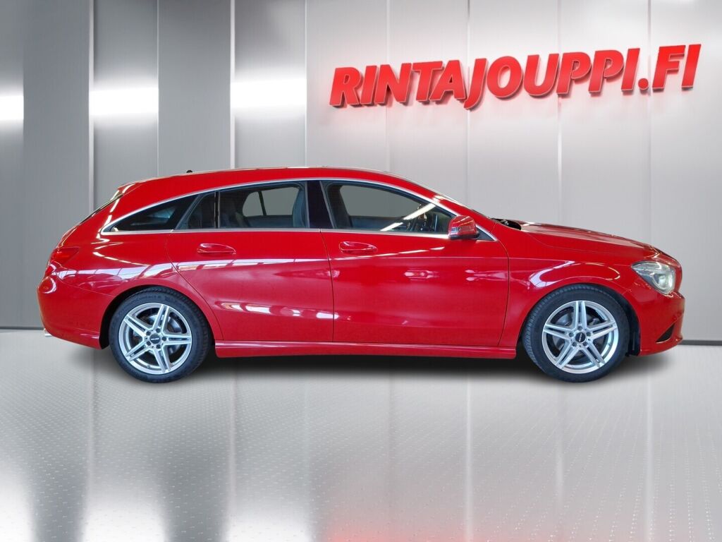 Mercedes-Benz CLA 2016 Punainen