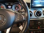 Mercedes-Benz CLA 2016 Punainen