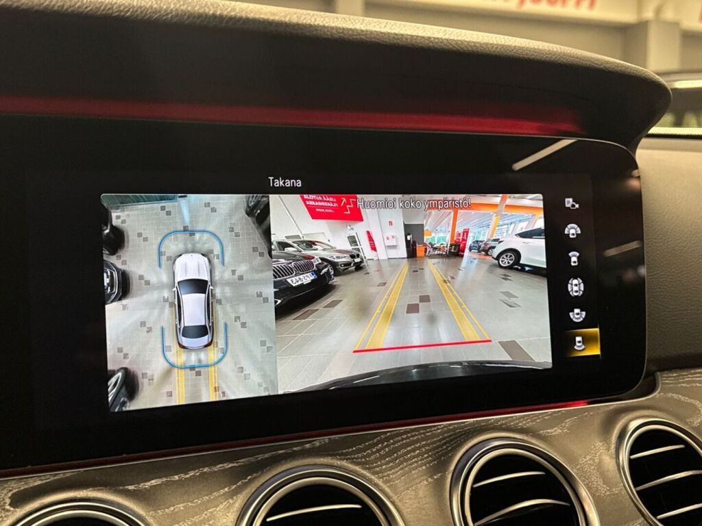 Mercedes-Benz E 2021 Musta
