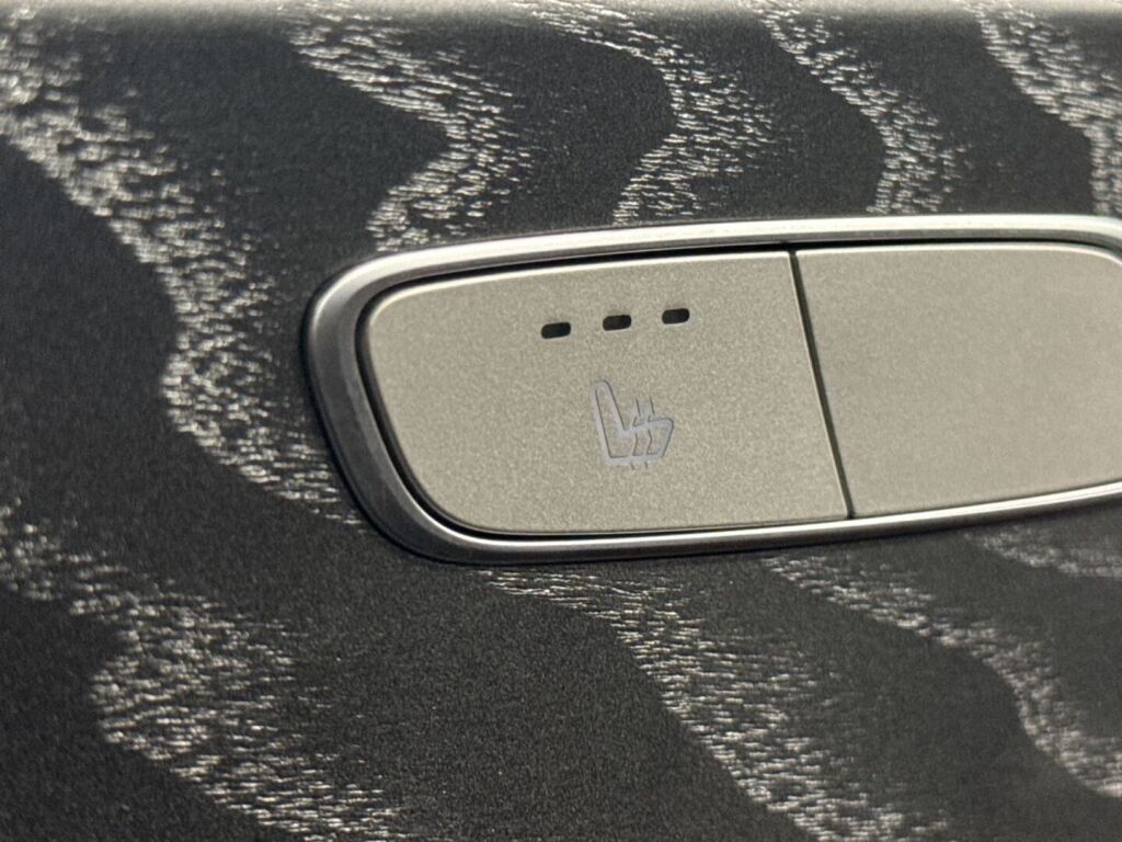 Mercedes-Benz E 2021 Musta
