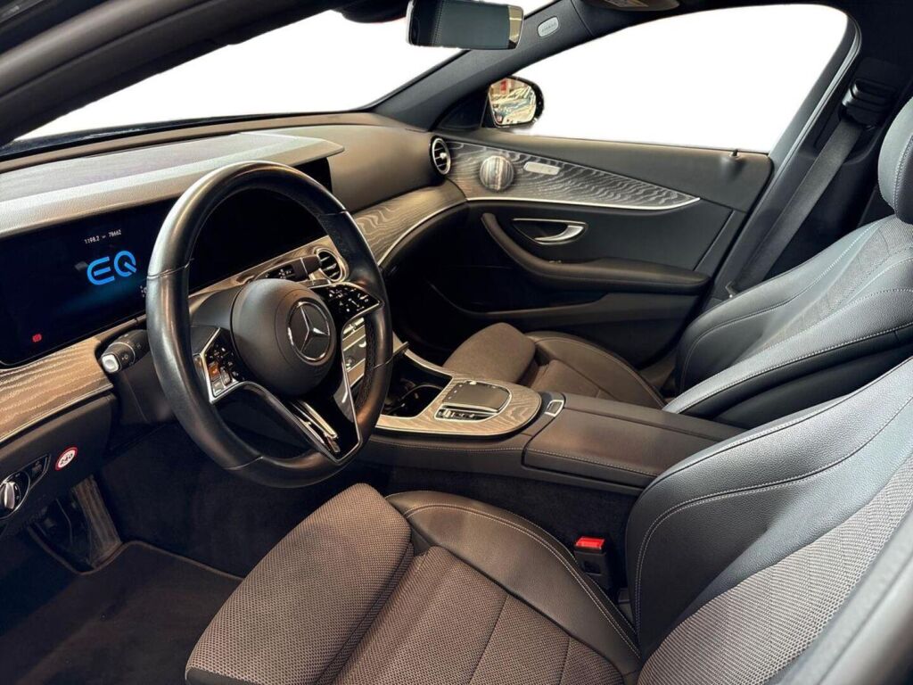 Mercedes-Benz E 2021 Musta