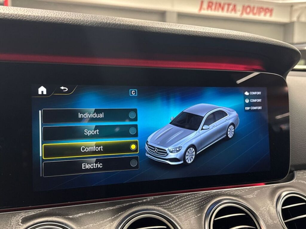 Mercedes-Benz E 2021 Musta