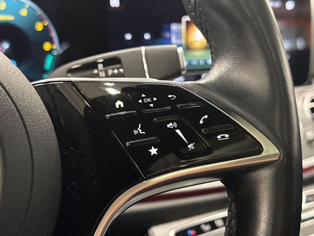 Mercedes-Benz E 2021 Musta