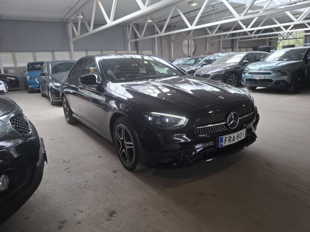 Mercedes-Benz E 2021 Musta