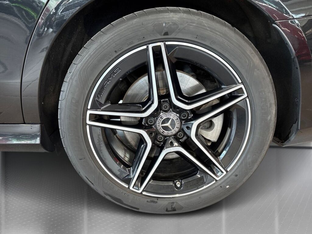 Mercedes-Benz E 2021 Musta