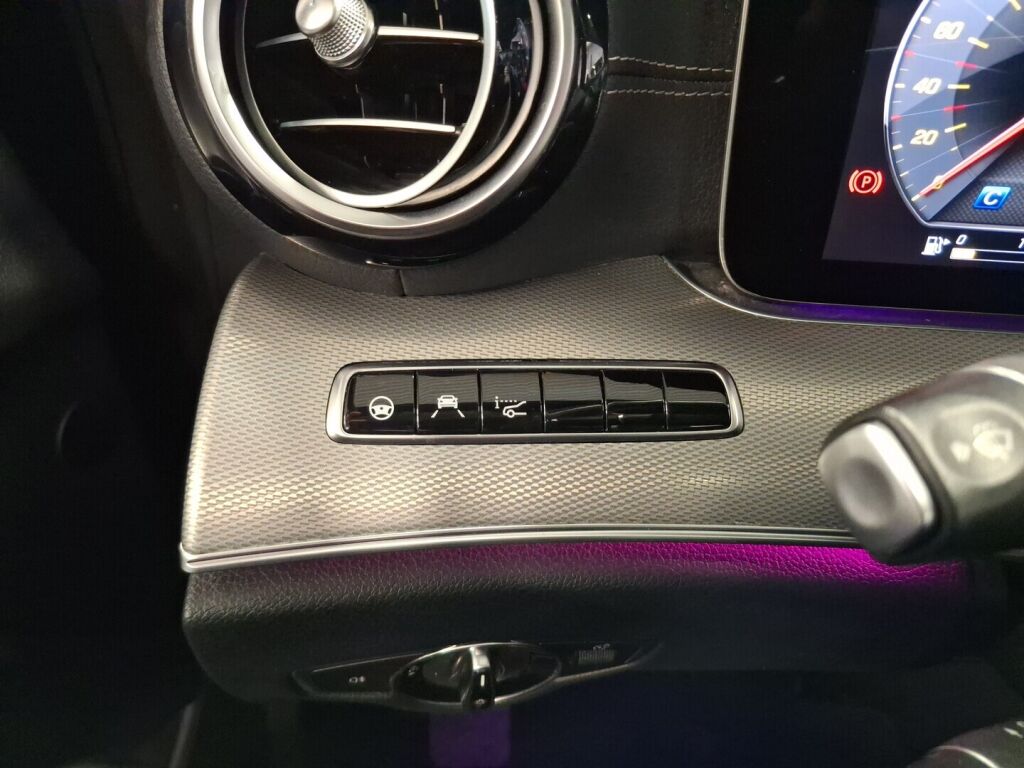 Mercedes-Benz E 2018 Musta