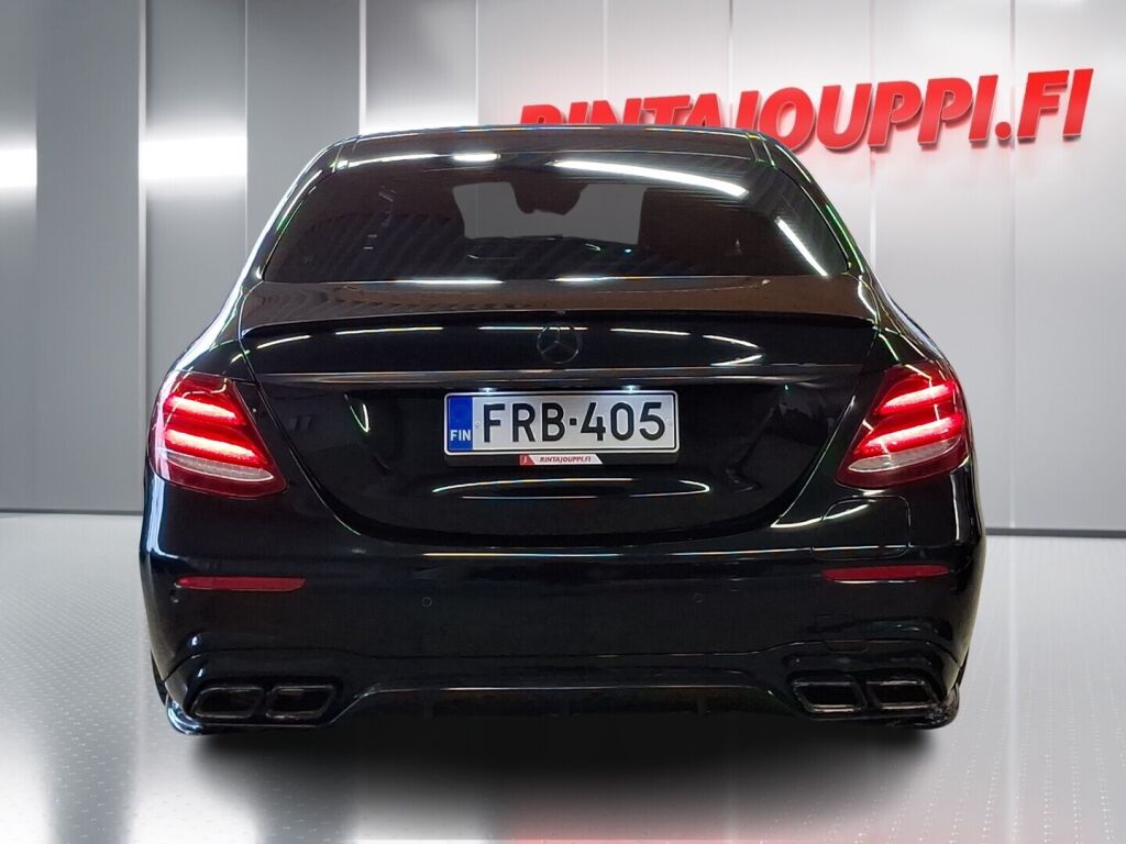 Mercedes-Benz E 2018 Musta