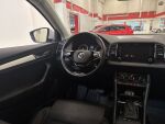 Skoda Karoq 2021 Valkoinen