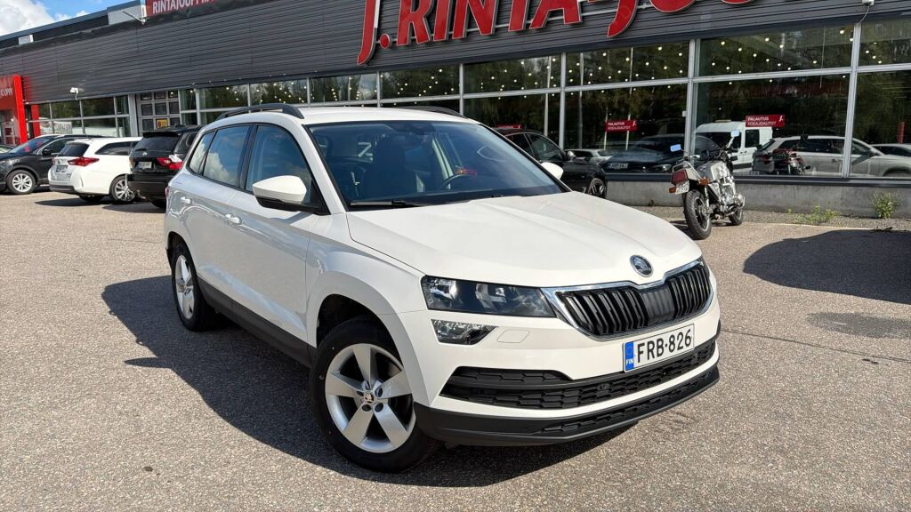 Skoda Karoq 2021 Valkoinen