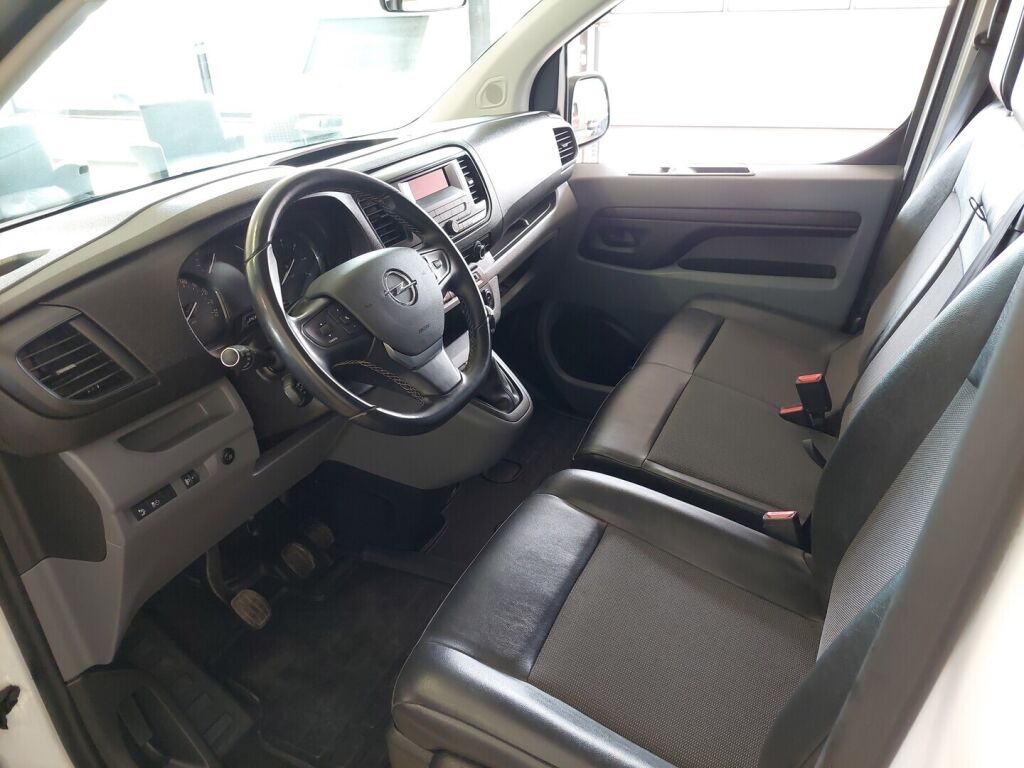 Opel Vivaro 2021 Valkoinen