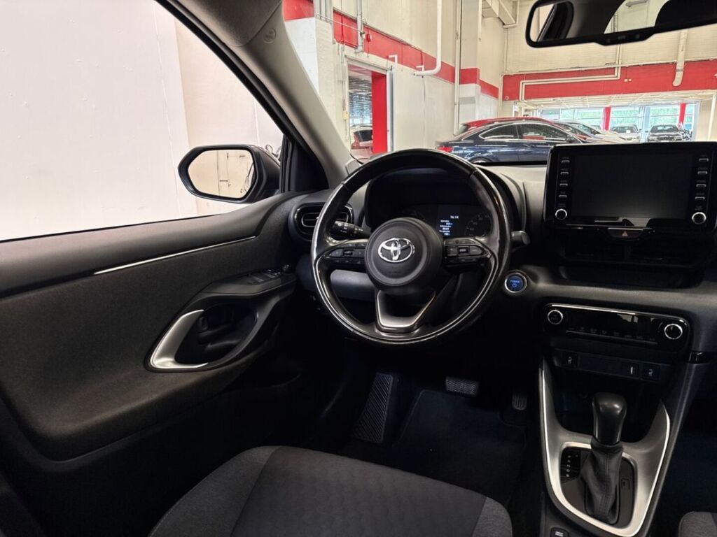 Toyota Yaris 2021 Ruskea (beige)