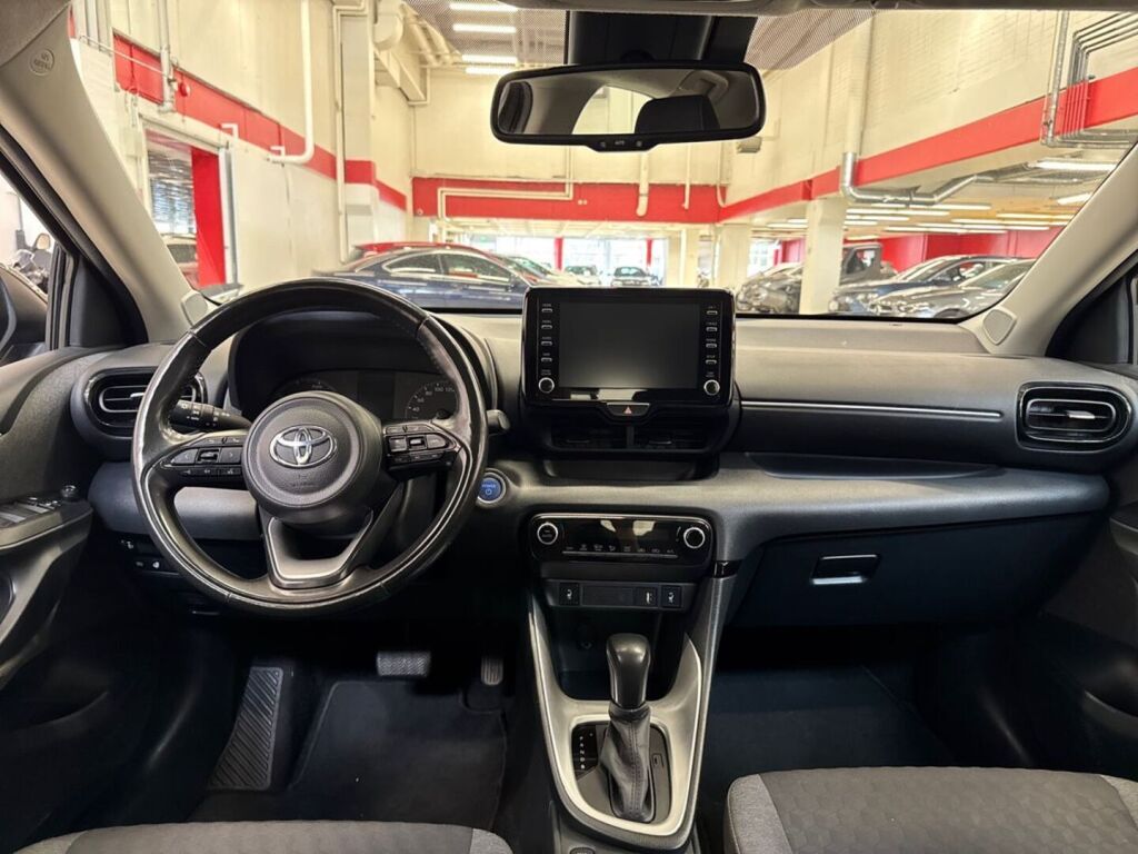 Toyota Yaris 2021 Ruskea (beige)