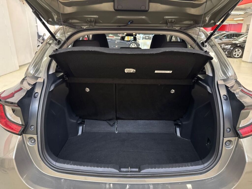 Toyota Yaris 2021 Ruskea (beige)