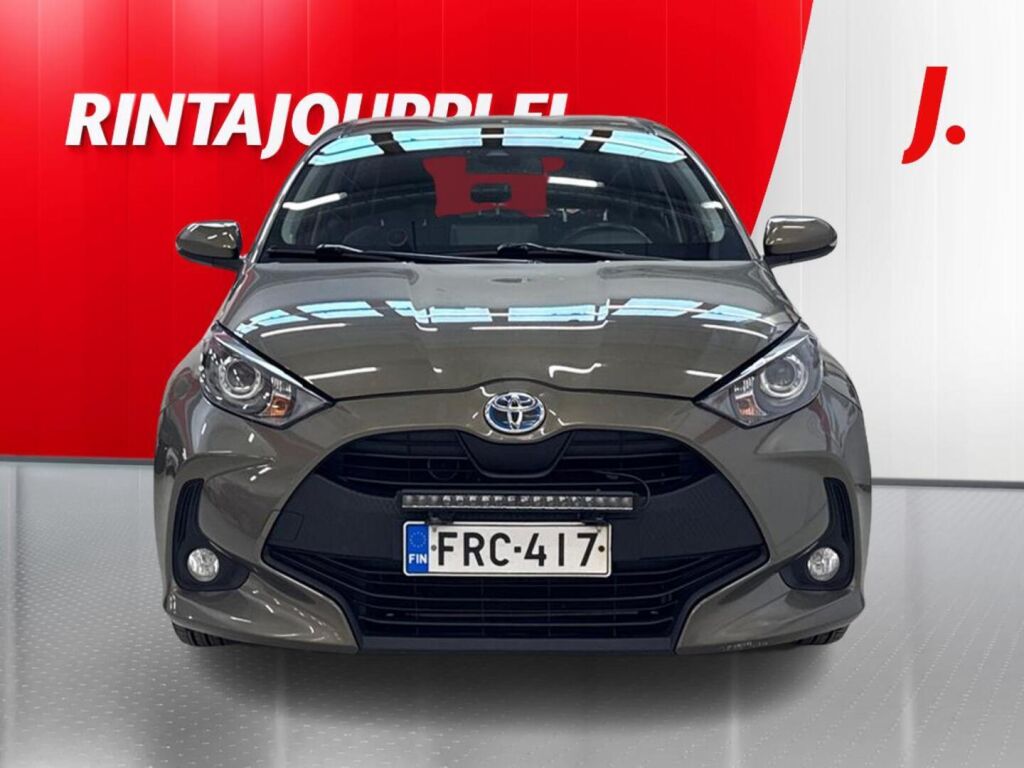 Toyota Yaris 2021 Ruskea (beige)