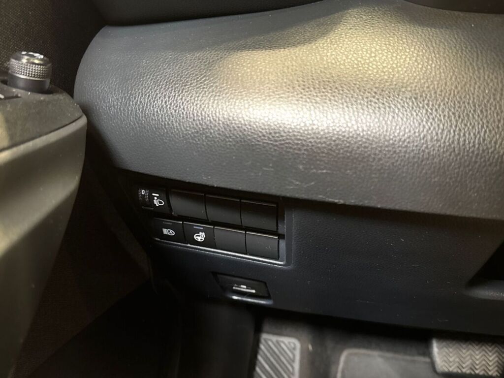 Toyota Yaris 2021 Ruskea (beige)