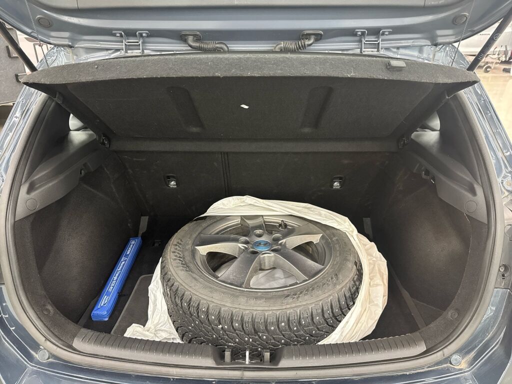 Hyundai i30 Hatchback 2023 Sininen