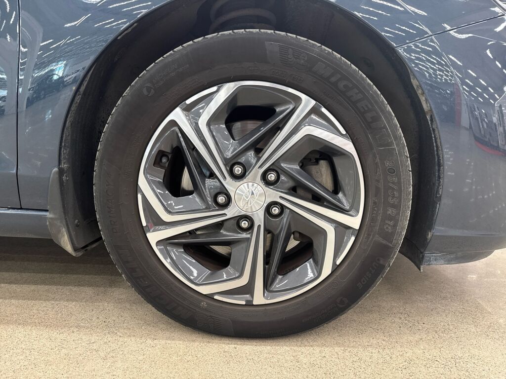 Hyundai i30 Hatchback 2023 Sininen