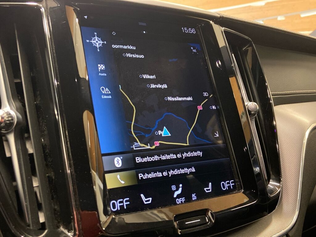 Volvo XC60 2021 Musta