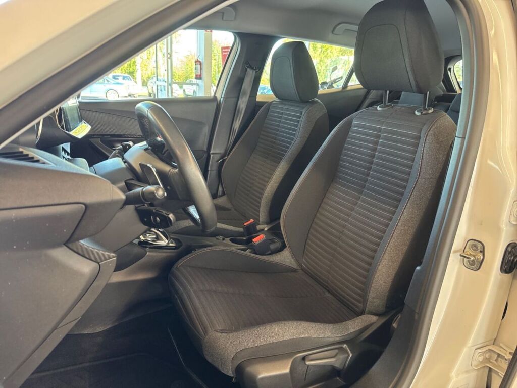 Peugeot 2008 2021 Valkoinen