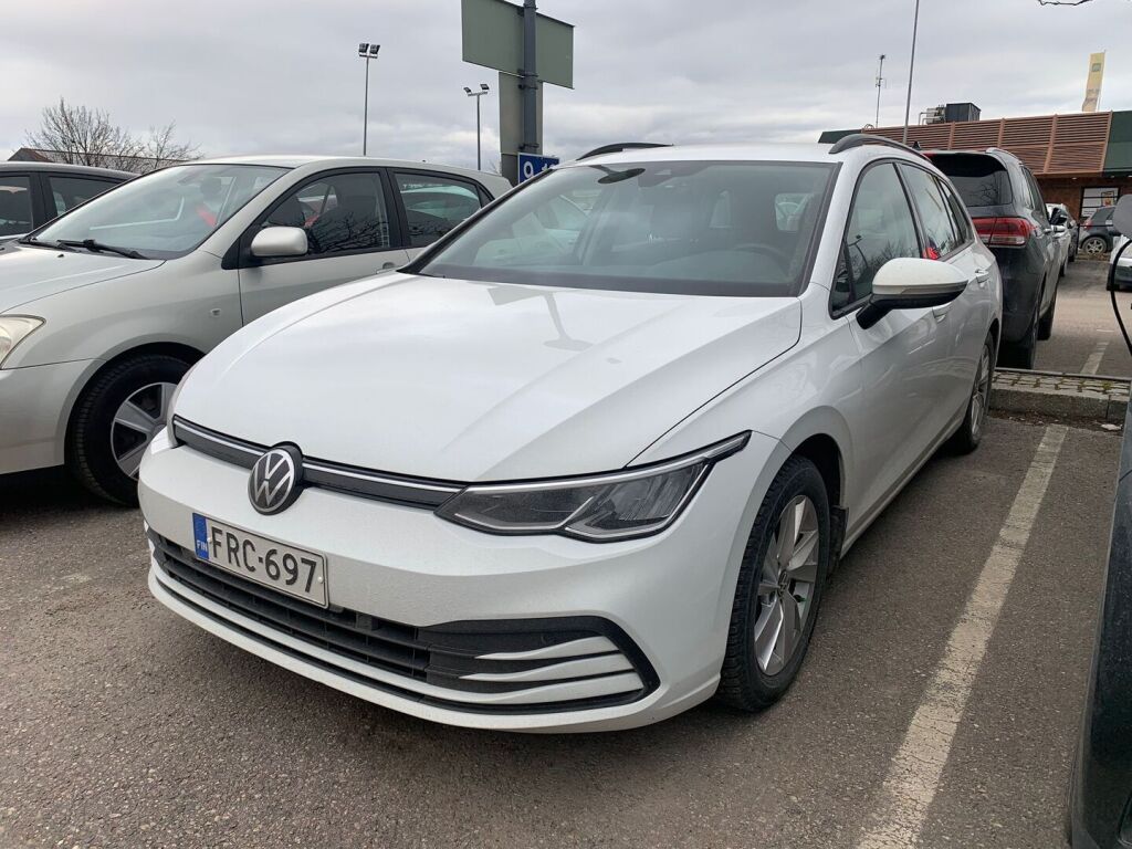 Volkswagen Golf 2021 Valkoinen