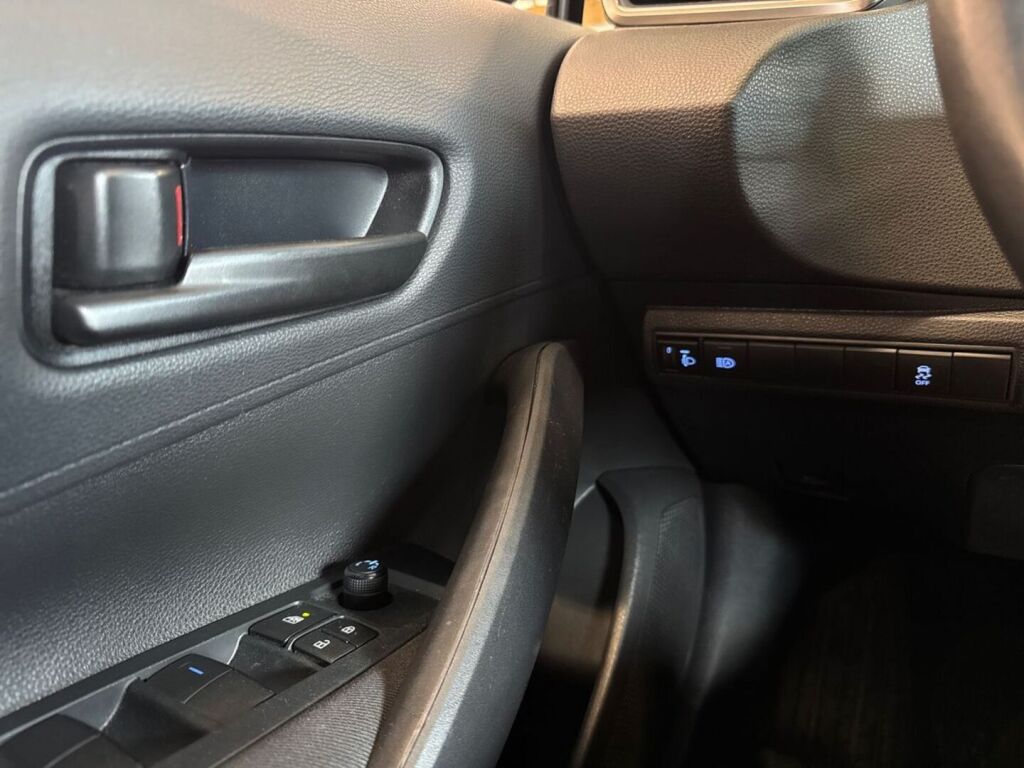 Toyota Corolla 2021 Ruskea (beige)